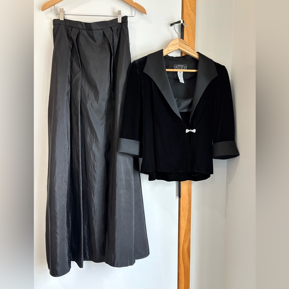 Alex Evenings Black Formal Attire 3 pieces nwt.
